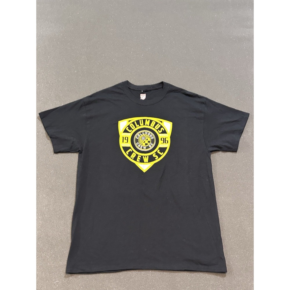 columbus crew t shirt Large